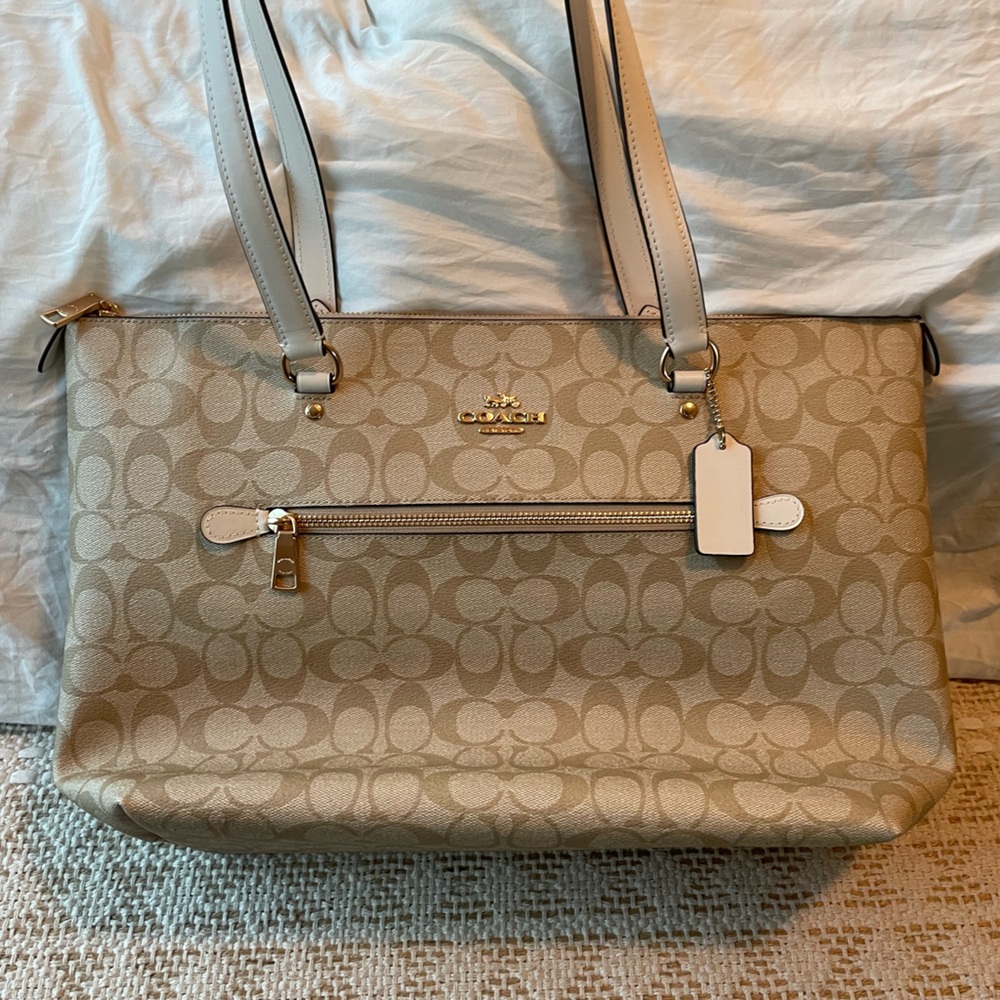 COACH SIG GALLERY TOTE